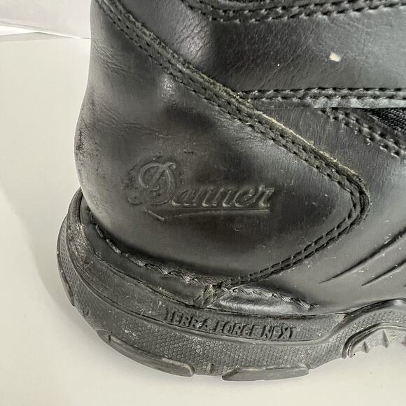 DANNER STRIKER BOLT 8" BLACK TACTICAL BOOTS Size 10.5 Gore-Tex 26633 VIBRAM Sole - Picture 2 of 13